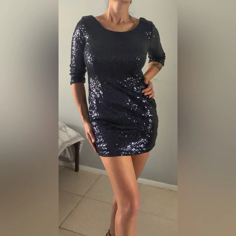 Lulus Navy Blue Sequin Mini Dress 3/4 Sleeve Size S | Modeled on Size M - Picture 4 of 8